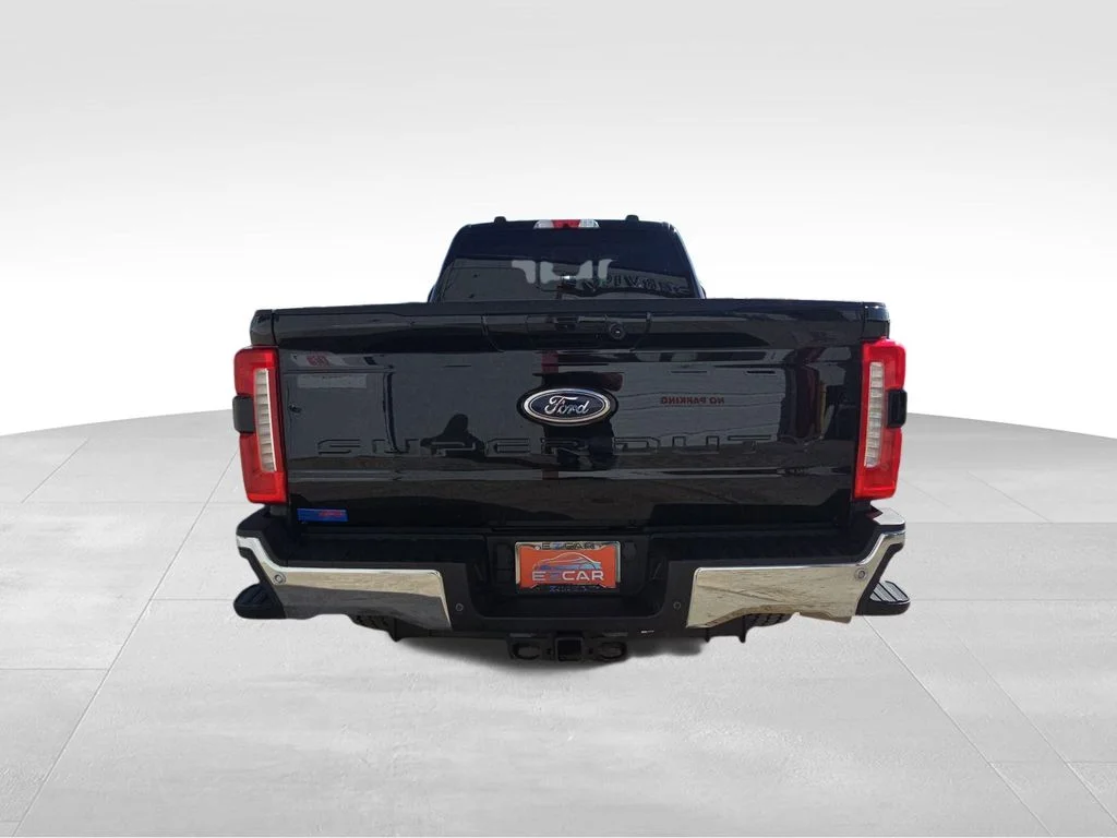 Used 2023 Agate Black Metallic Ford Lariat image 6