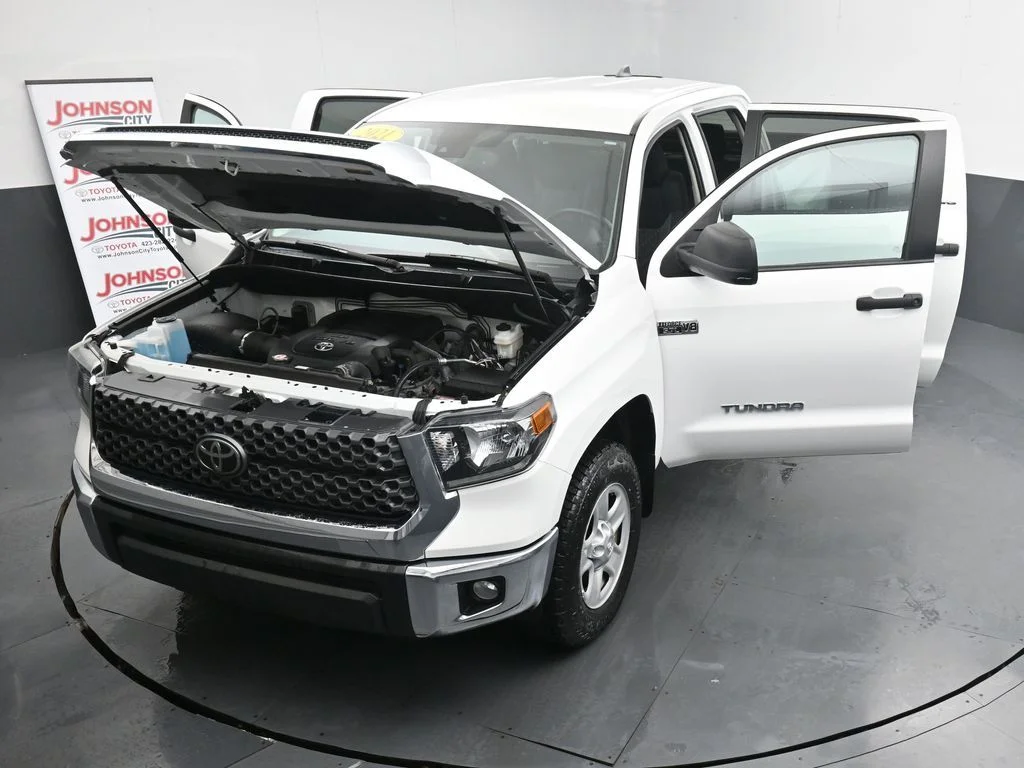 Used 2021 White Toyota SR5 image 42