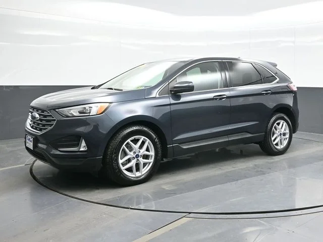Used 2022 Blue Ford SEL image 5