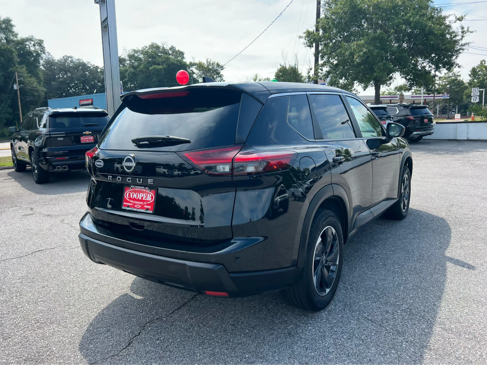 Used 2025 Black Nissan SV image 3
