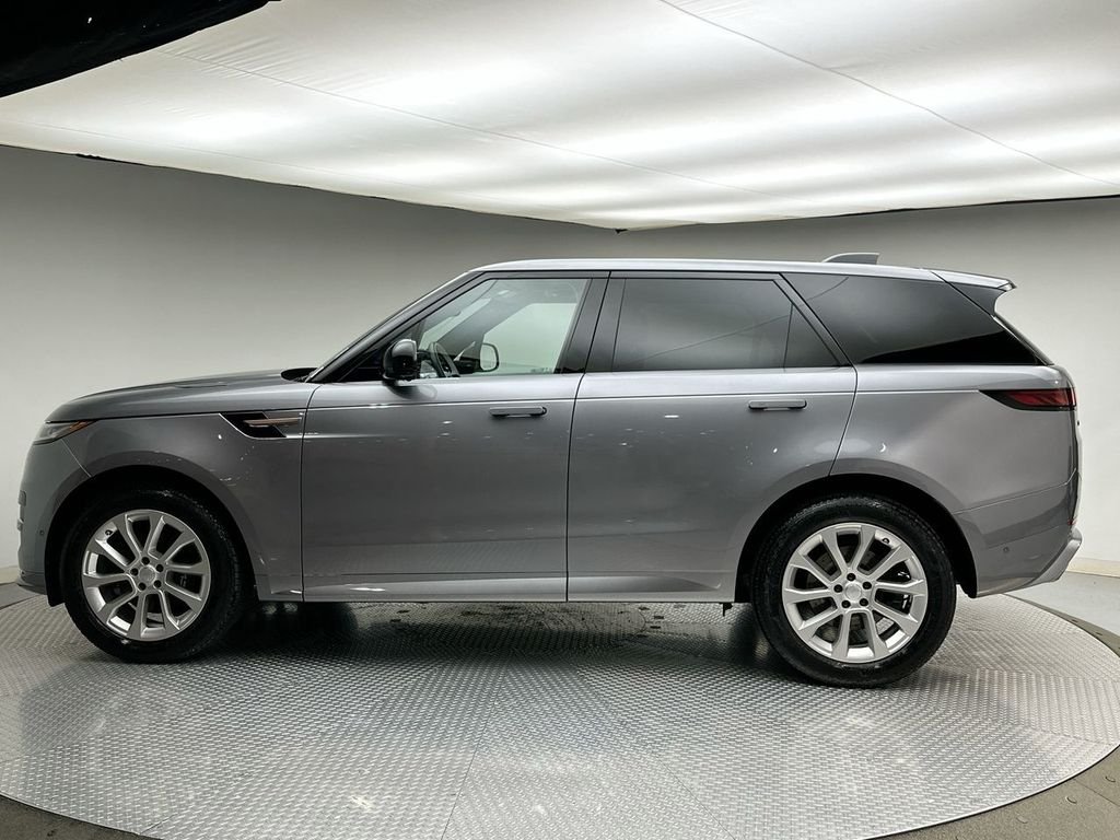 Used 2024 Eiger Gray Metallic Land Rover Dynamic SE image 10