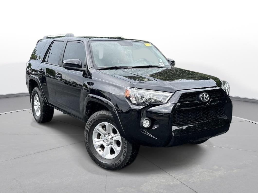 Used 2019 Midnight Black Metallic Toyota SR5 image 4
