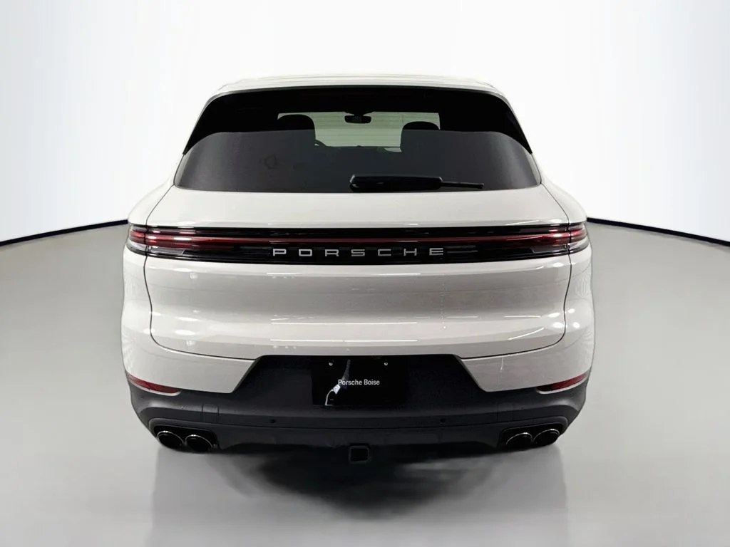 Certified Used 2025  Porsche  image 10