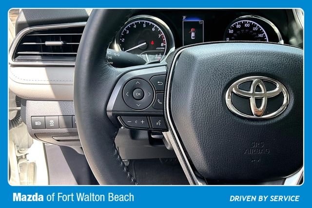 Used 2019 White Toyota SE image 10