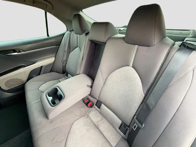 Used 2024 White Toyota LE image 25