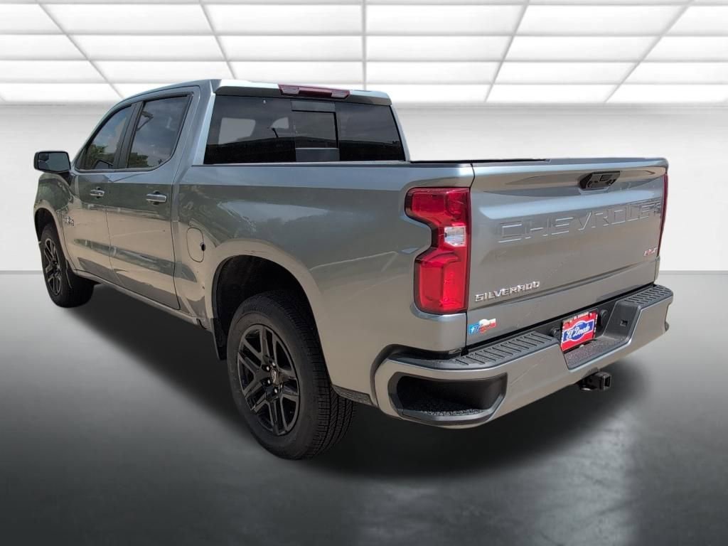 New 2026 Sterling Gray Metallic Chevrolet RST image 2