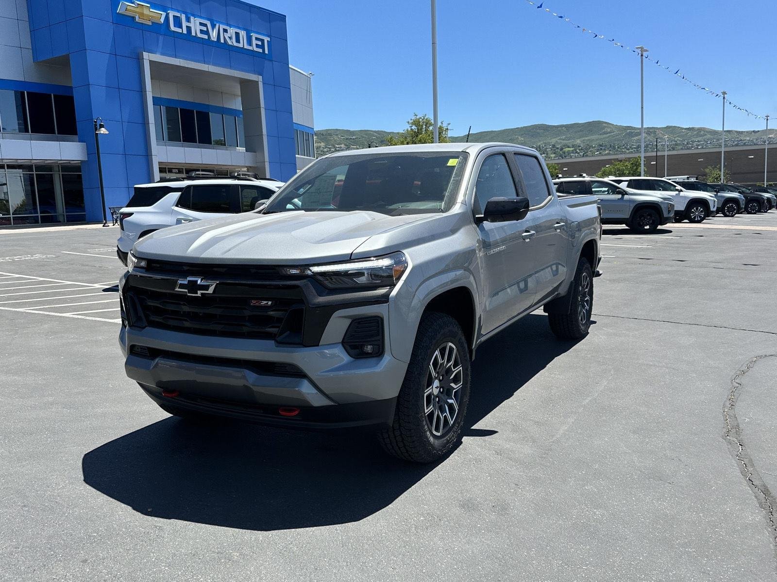 2026 Chevrolet Colorado Z71 - Photo 3