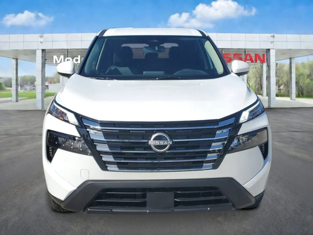 2025 Nissan Rogue SV - Photo 6