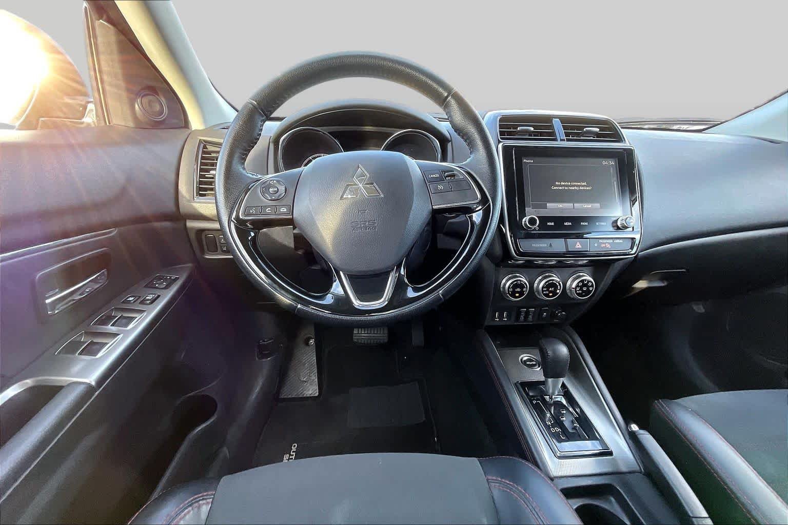 Used 2024 Mercury Gray Metallic Mitsubishi SE image 6