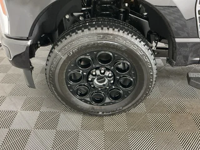 New 2026 Agate Black Ford XLT image 33