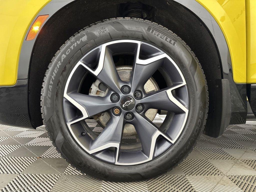 Used 2022 Yellow Metallic Chevrolet RS image 12