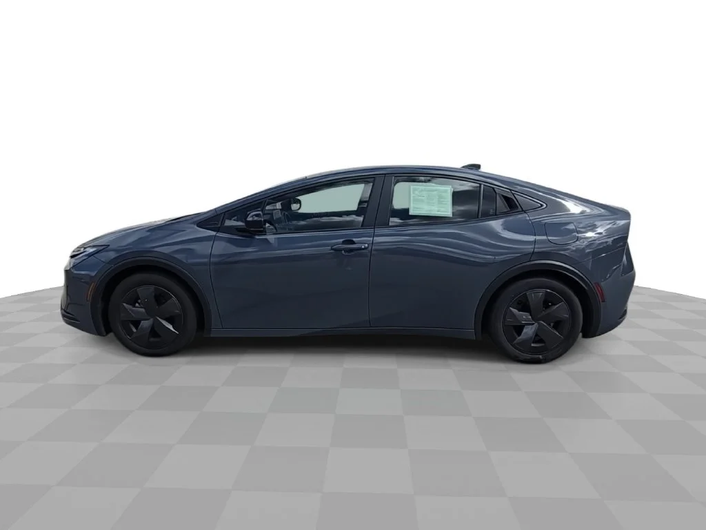 Used 2025 Gray Toyota LE image 5