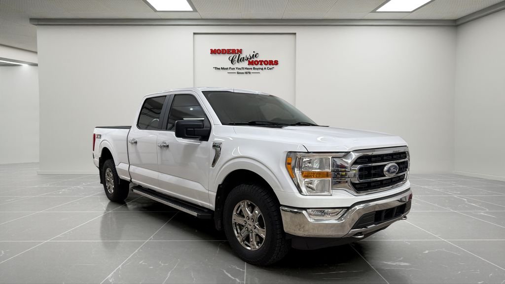 Used 2021 White Ford XLT image 1