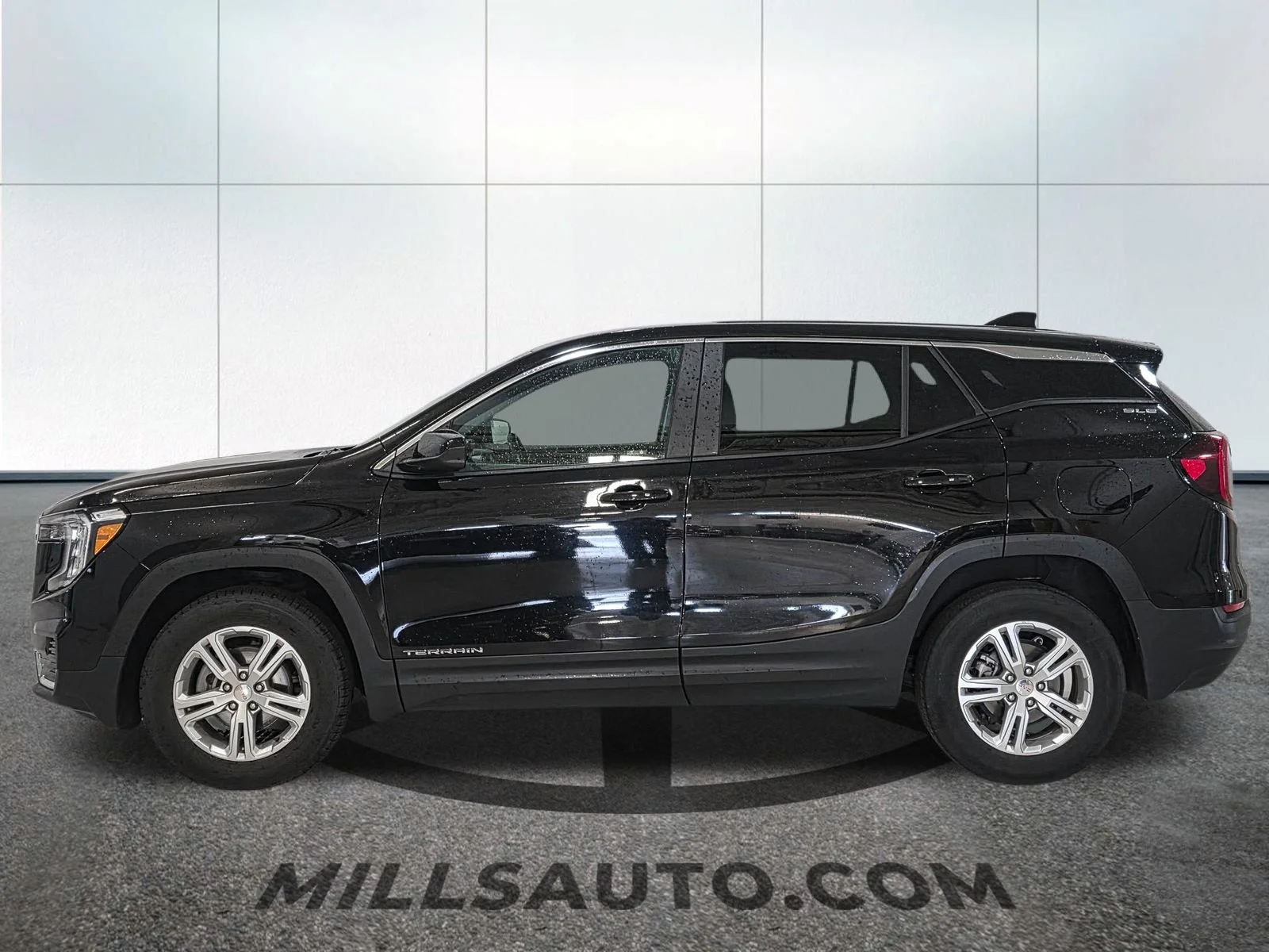 Used 2024 Black GMC SLE image 3