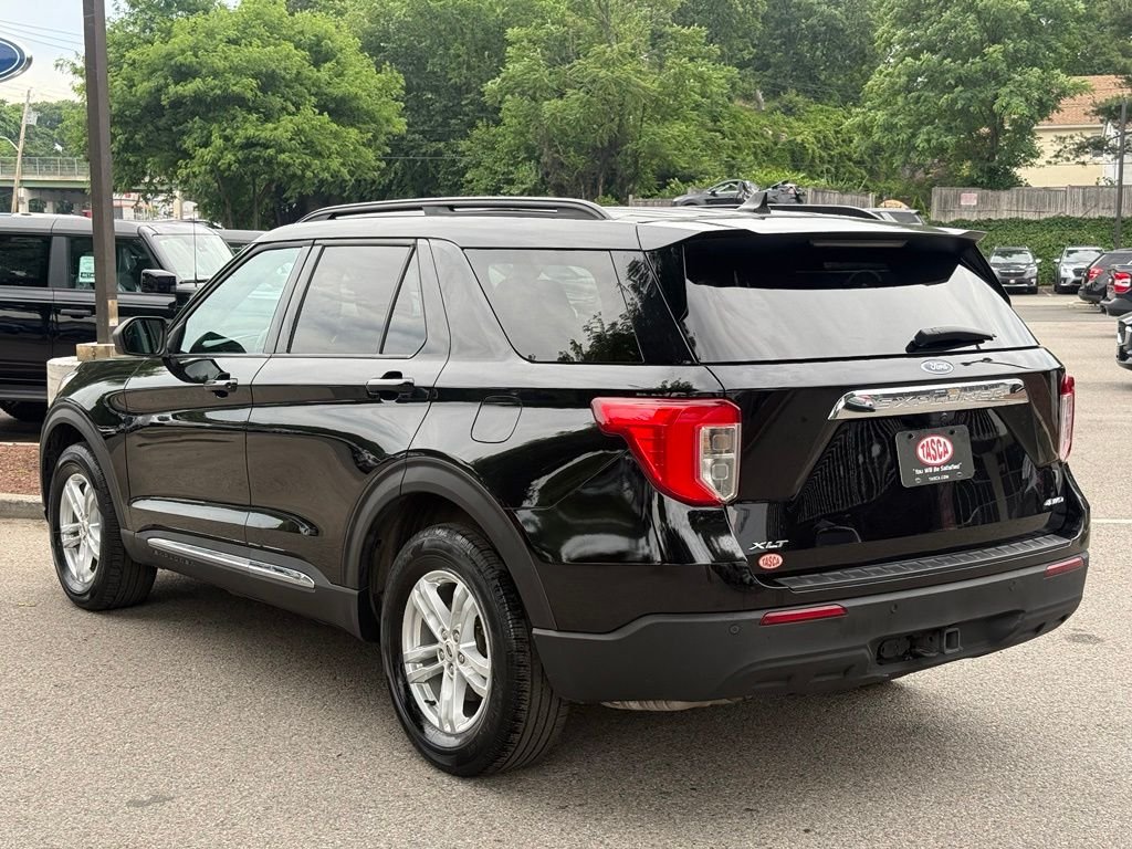 Used 2023 Black Ford XLT image 8