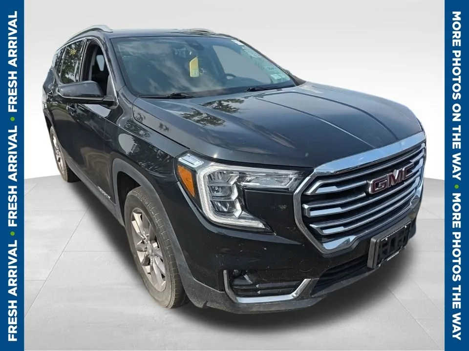 Used 2024 Black GMC SLT image 1
