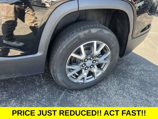 Used 2023 Black GMC SLE image 11