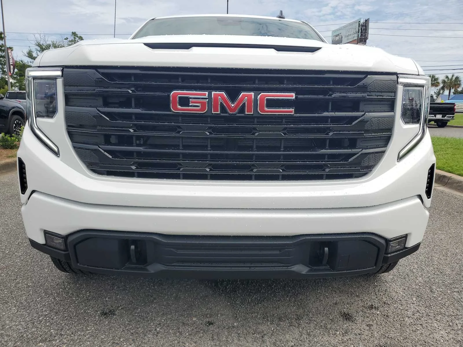 New 2026 Summit White GMC Elevation image 12