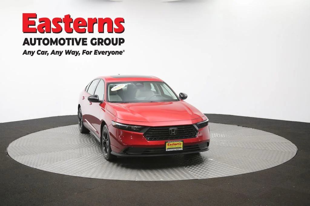Used 2025 Red Honda SE image 50