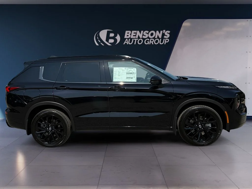 New 2026 Black Nissan Platinum image 6