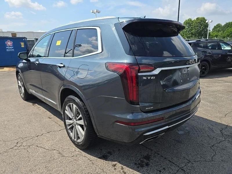 Used 2020 Gray Cadillac Premium Luxury image 5