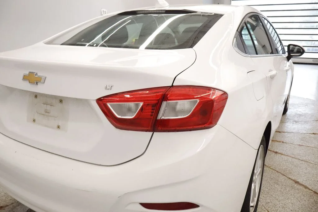 Used 2016 White Chevrolet LT image 15