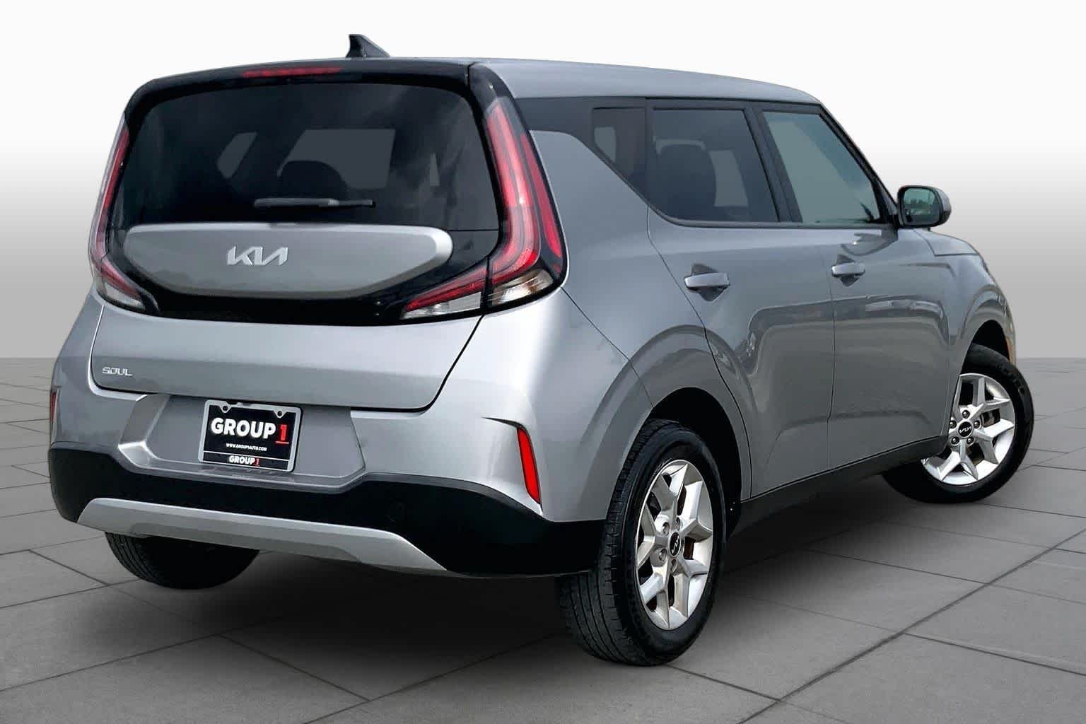 Used 2023 Steel Gray Kia LX image 13