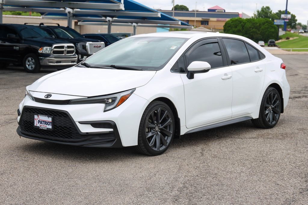 Used 2024 White Toyota SE image 28