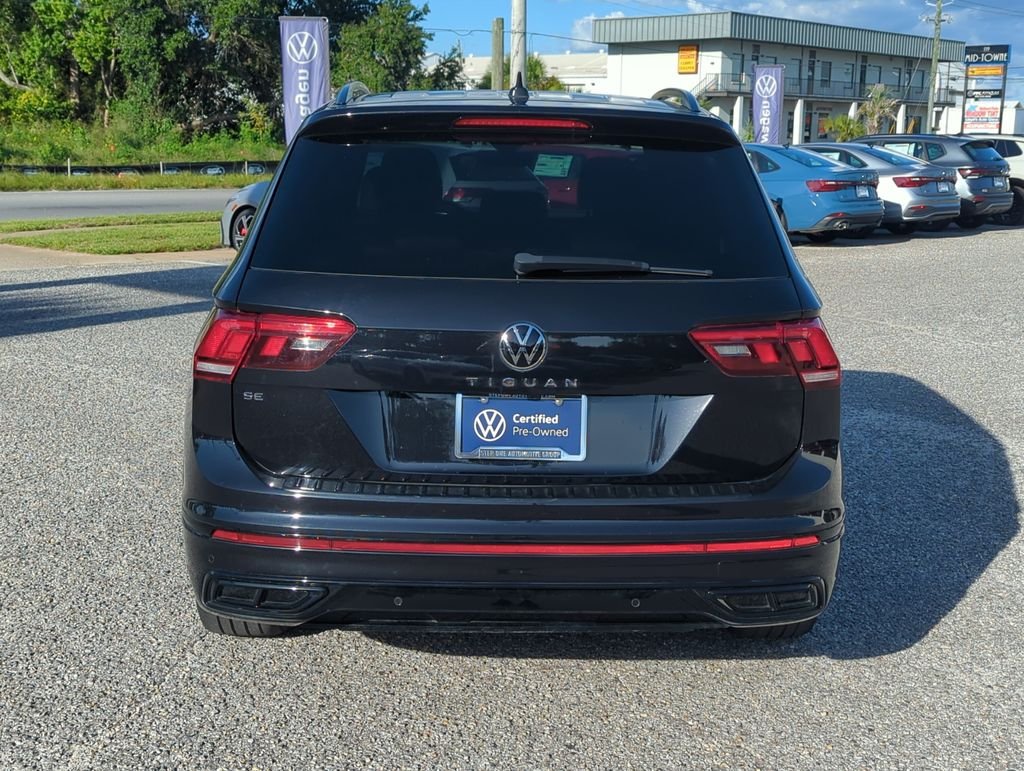Used 2023 Black Volkswagen 2.0T SE R-Line Black image 6