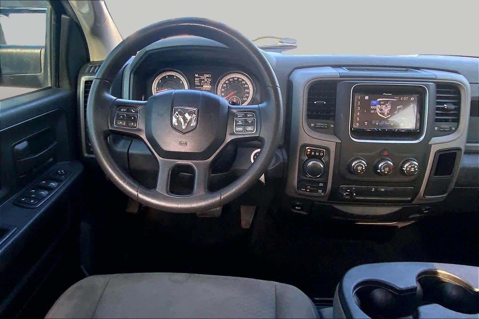 Used 2016 Brilliant Black Crystal Pearlcoat Ram Express image 6