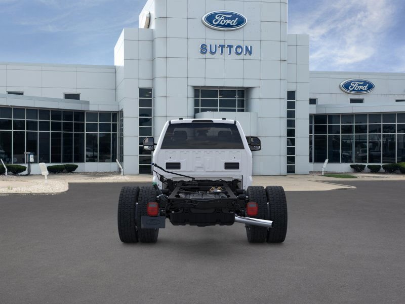 New 2025 Oxford White Ford F-450® XL image 64