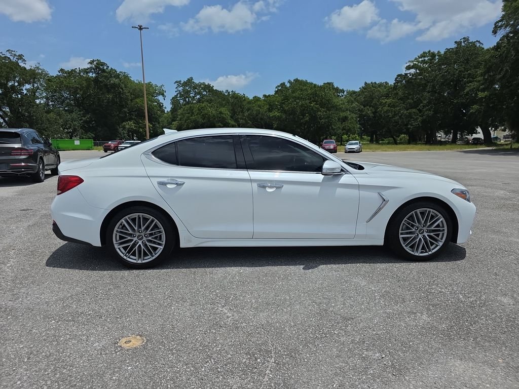 Used 2021 Uyuni White Genesis 2.0T image 9