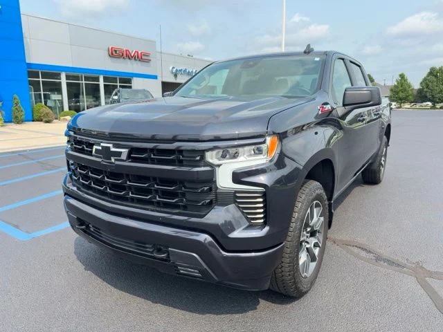 Used 2023 Gray Chevrolet RST image 2