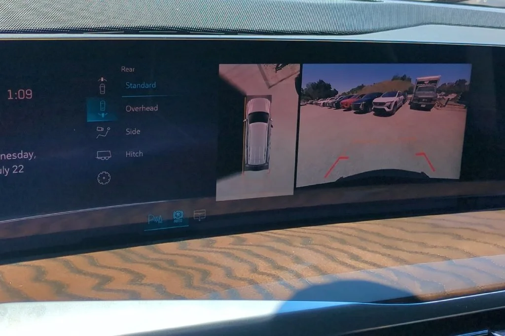 2026 Cadillac Escalade Platinum Sport - Photo 10