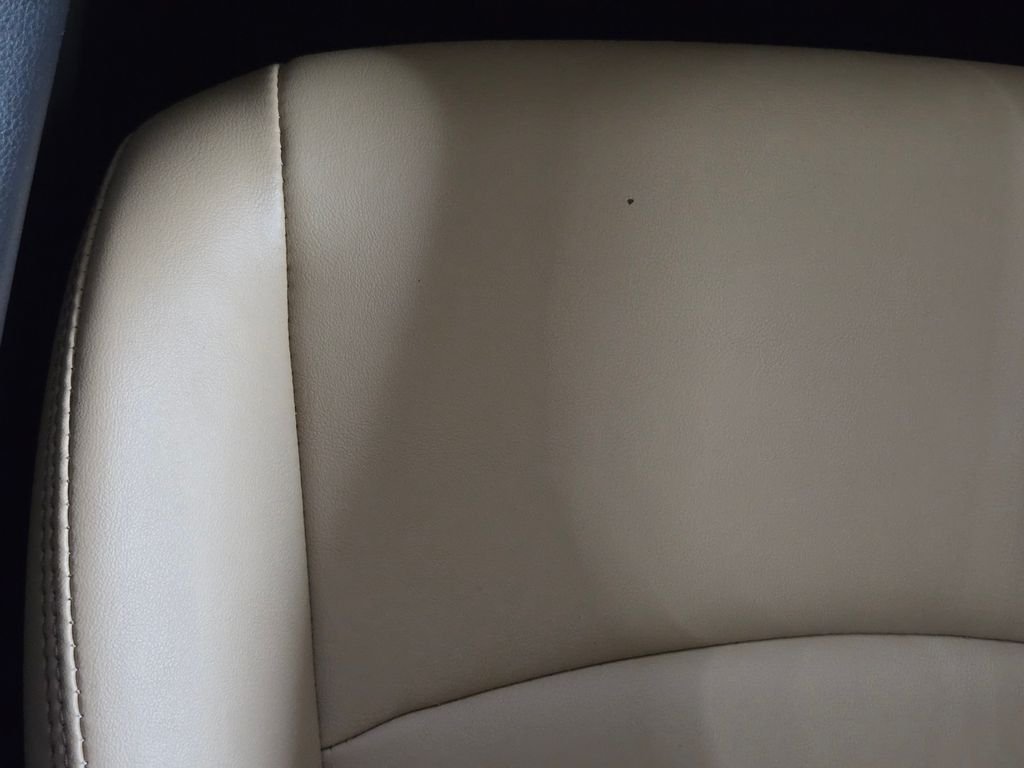 Used 2025 Beige Toyota XLE Premium image 29