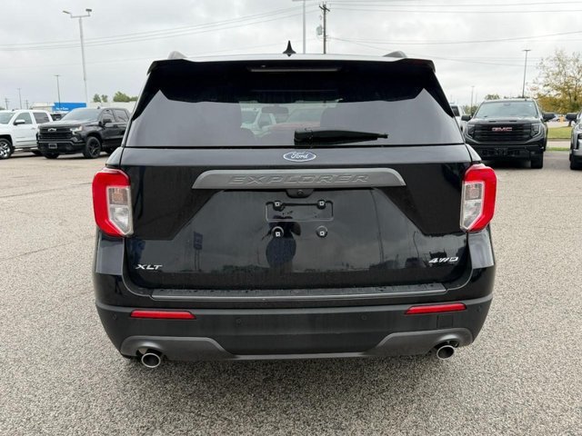 Used 2023 Black Ford XLT image 4