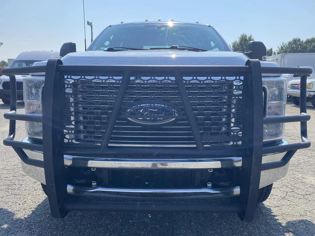 Used 2022 White Ford XL image 44