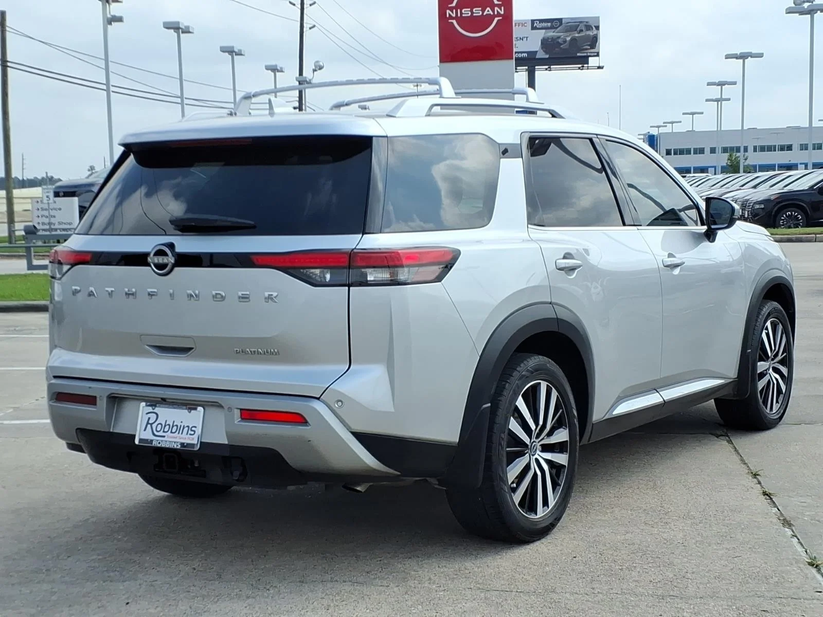 2023 Nissan Pathfinder Platinum Silver at Robbins Nissan