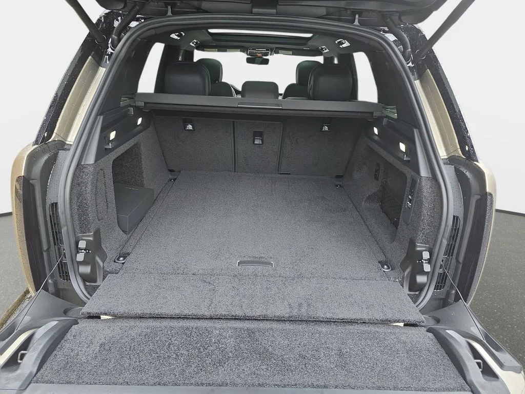 2025 Land Rover Range Rover SE - Photo 13