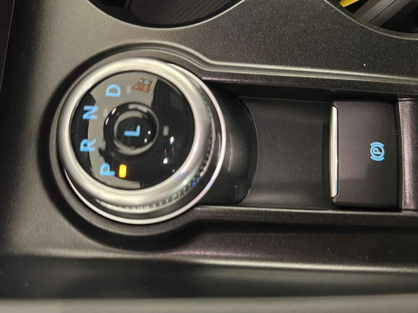 New 2027 Avalanche Gray Ford Active image 20