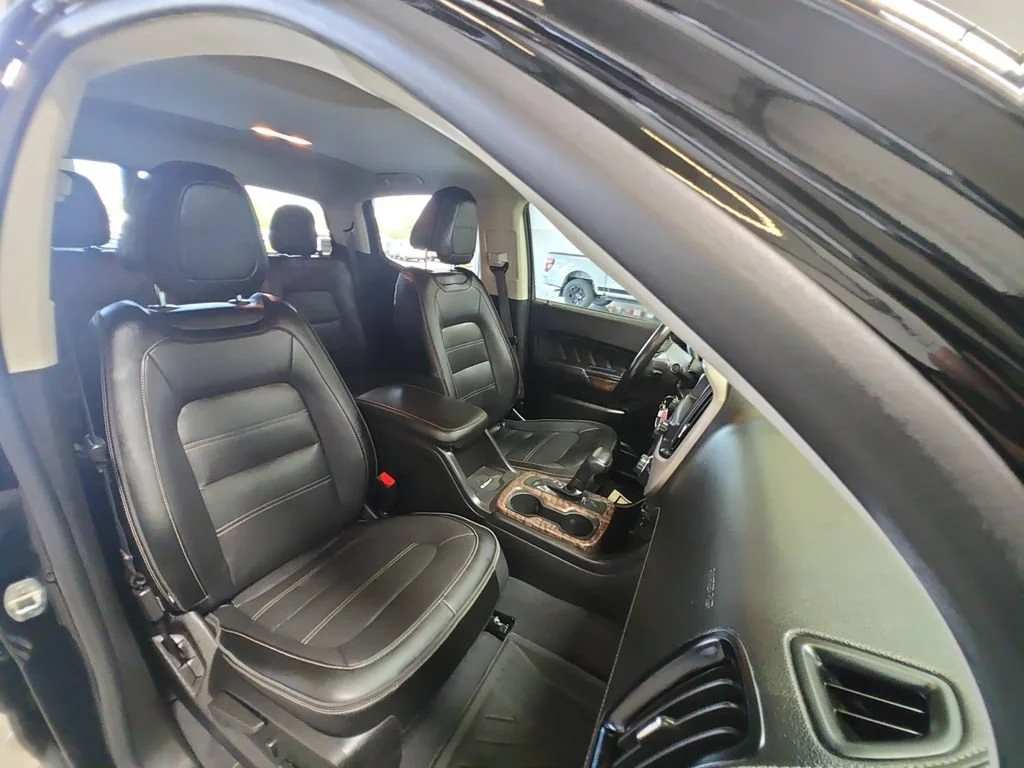 Used 2021 ONYX BLACK GMC 4WD Denali image 36