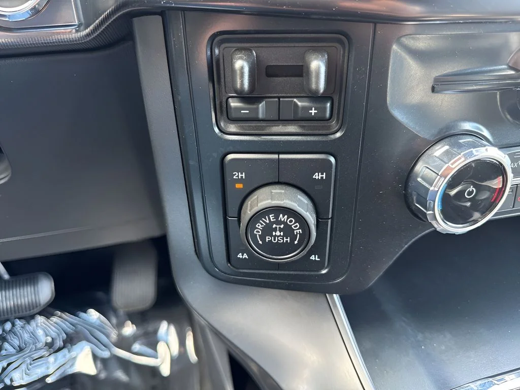 Used 2025 Black Ford Lariat image 21
