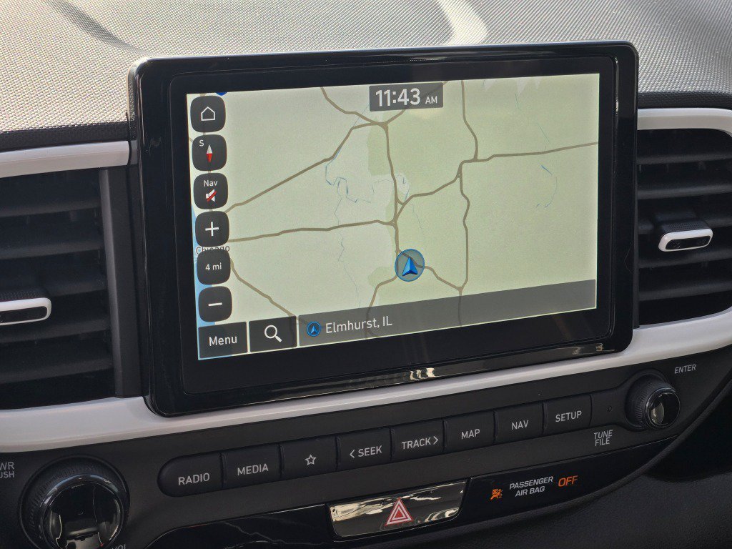 Certified Used 2023 Lunar Hyundai Limited image 21