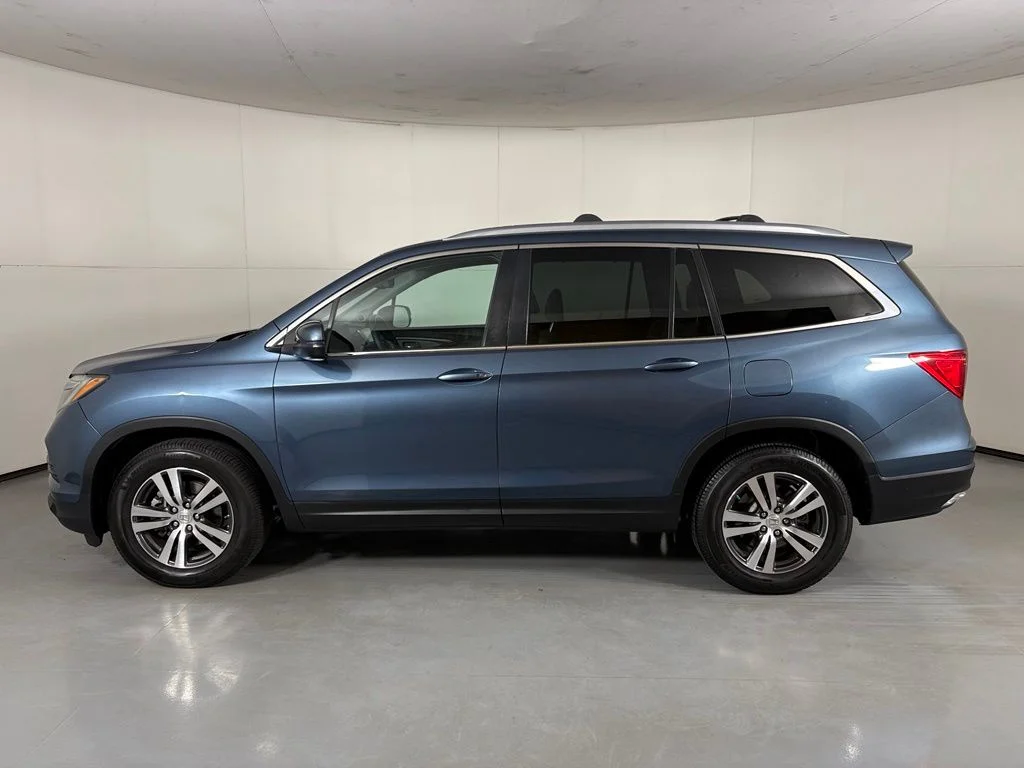 Used 2016  Honda EX-L image 5