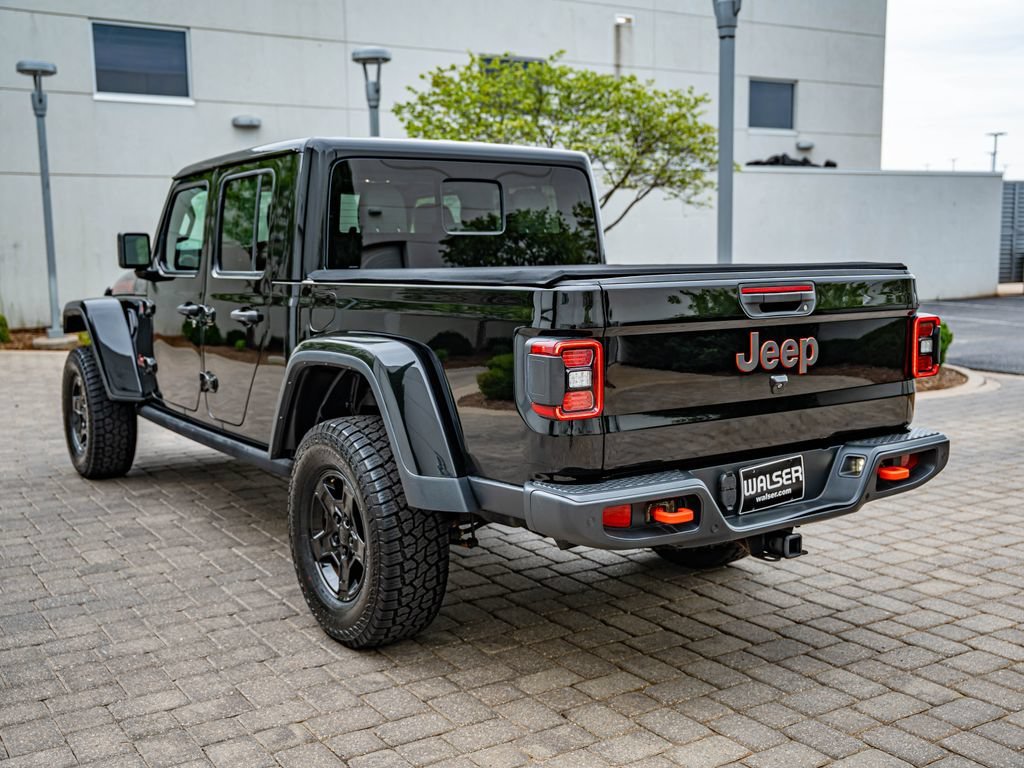 Used 2021 Black Clearcoat Jeep Mojave image 7
