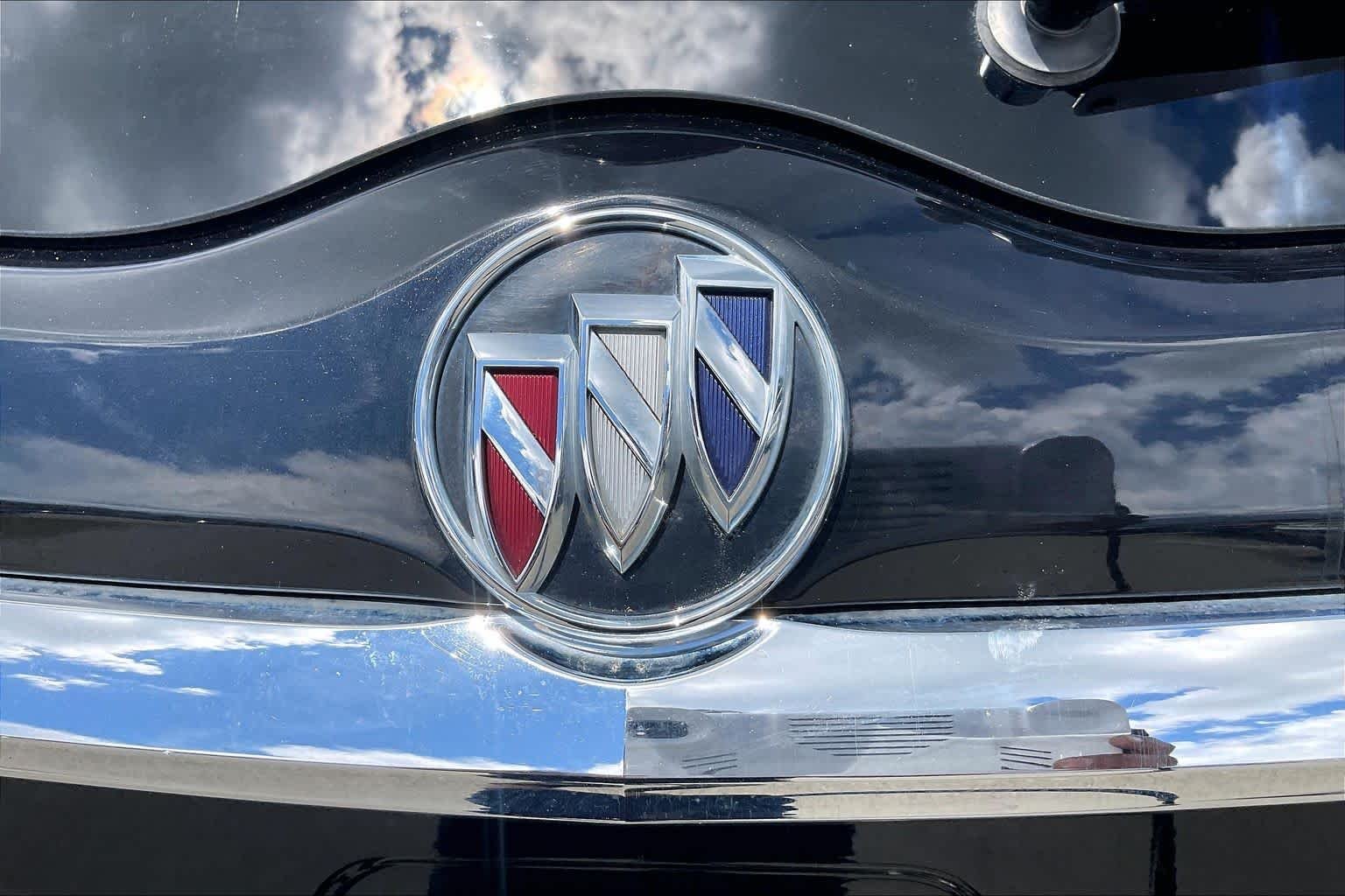 Used 2019 Ebony Twilight Metallic Buick Essence image 32