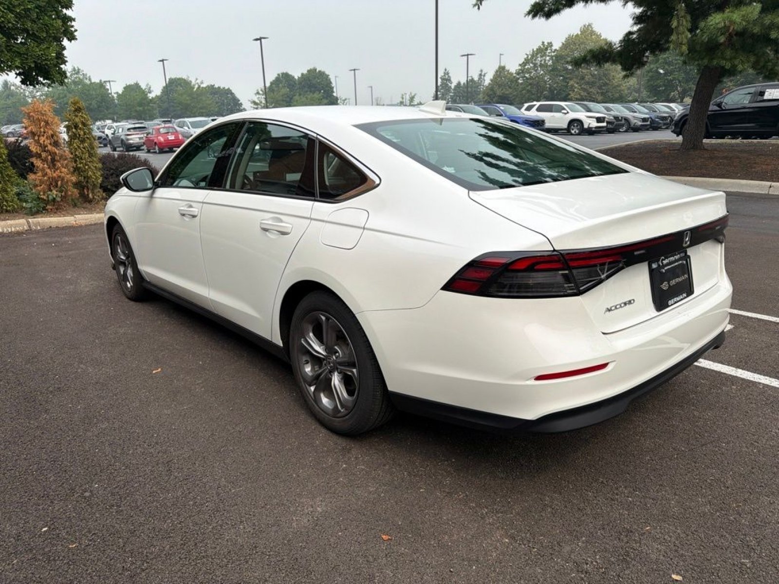 Certified Used 2024 Platinum White Pearl Honda EX image 6