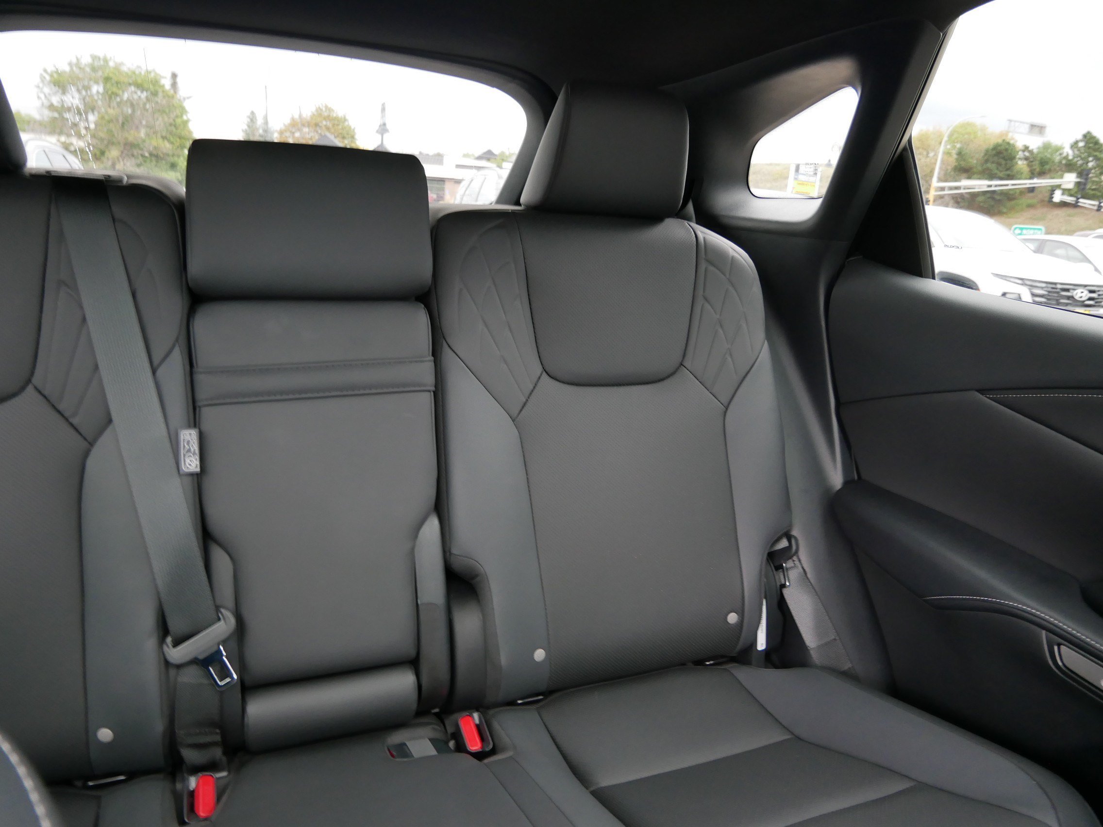 Used 2024 Iridium Lexus RX 350 Premium image 14