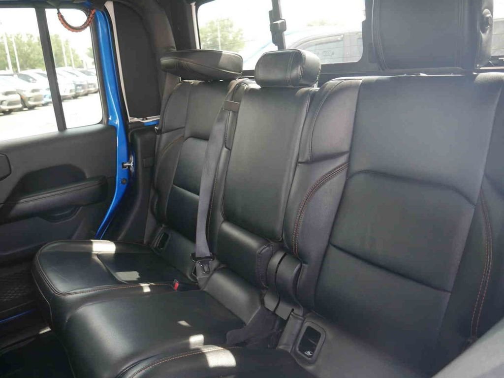Used 2022 Blue Jeep Mojave image 29