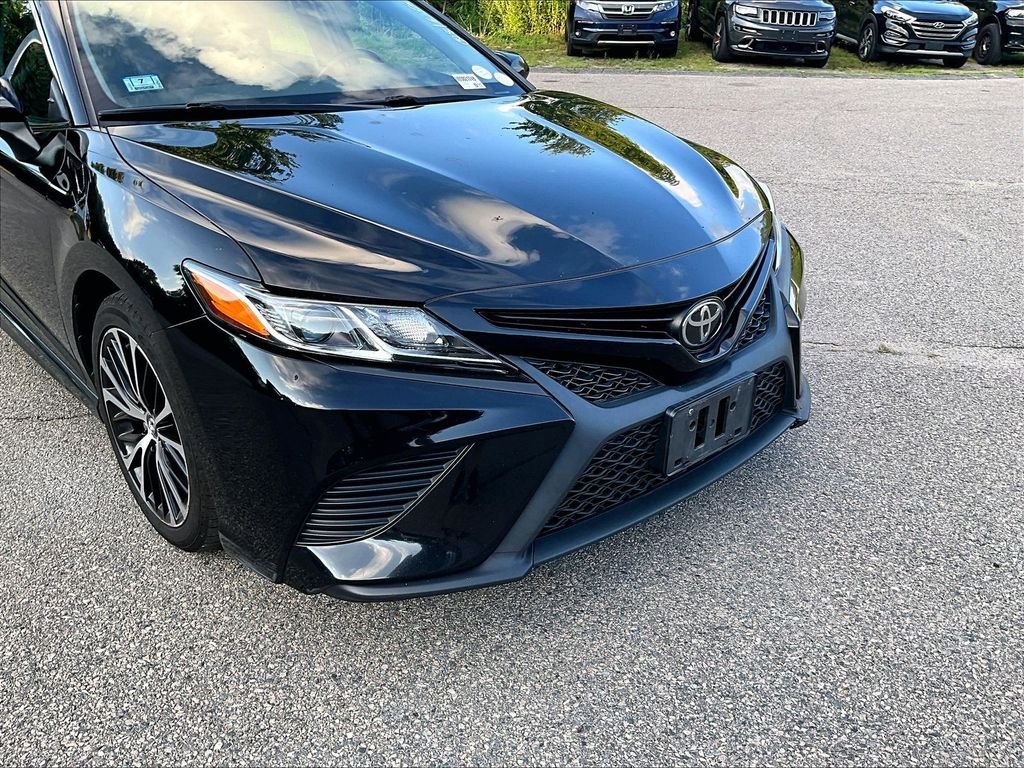 Used 2019 Black Toyota SE image 8